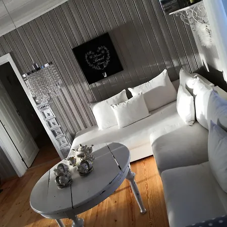 Oda ve Kahvaltı Aline's Stue, Utskarpen