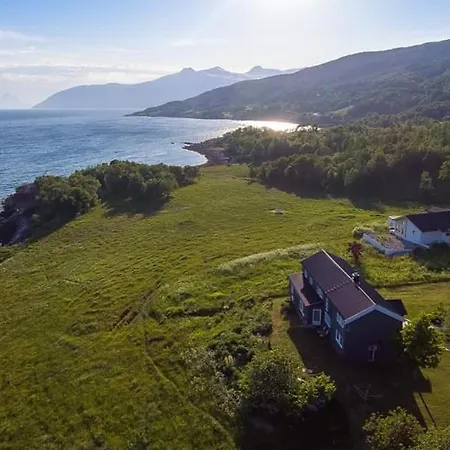 Aline's Stue Utskarpen, Mo I Rana Bed and Breakfast Fuglstad