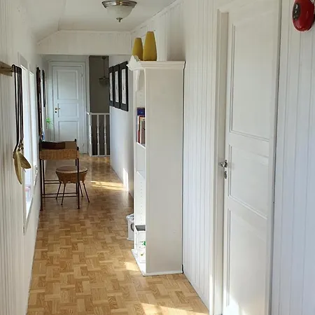 Aline's Stue, Utskarpen *