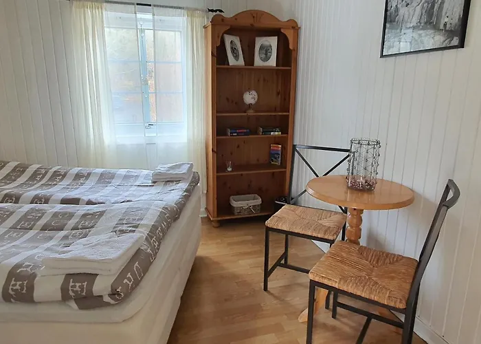 Aline's Stue Utskarpen, Mo I Rana Couette-café *